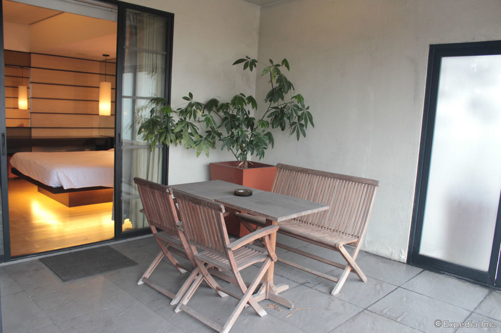Soleste Suites Quezon City Εξωτερικό φωτογραφία