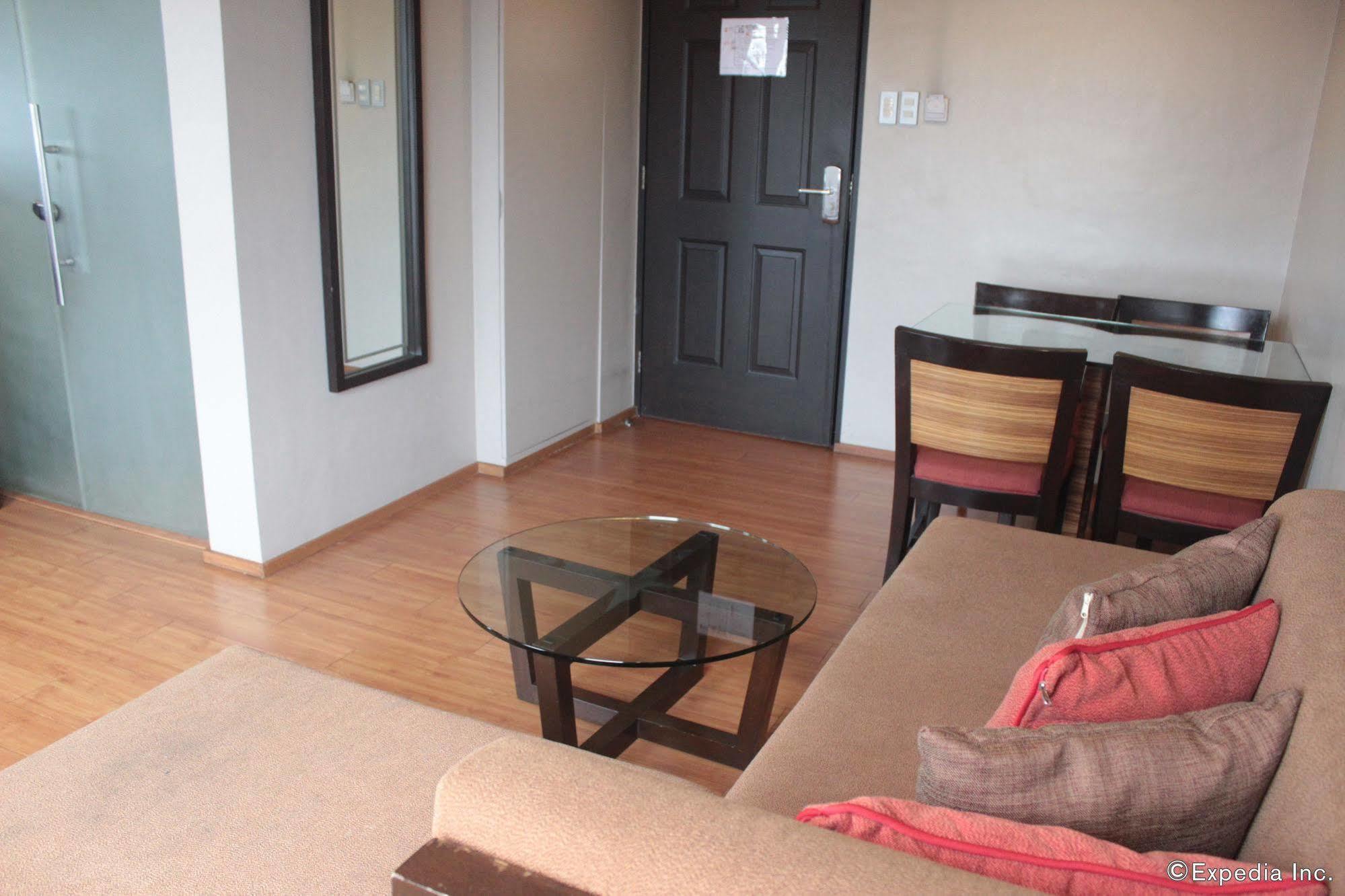 Soleste Suites Quezon City Εξωτερικό φωτογραφία