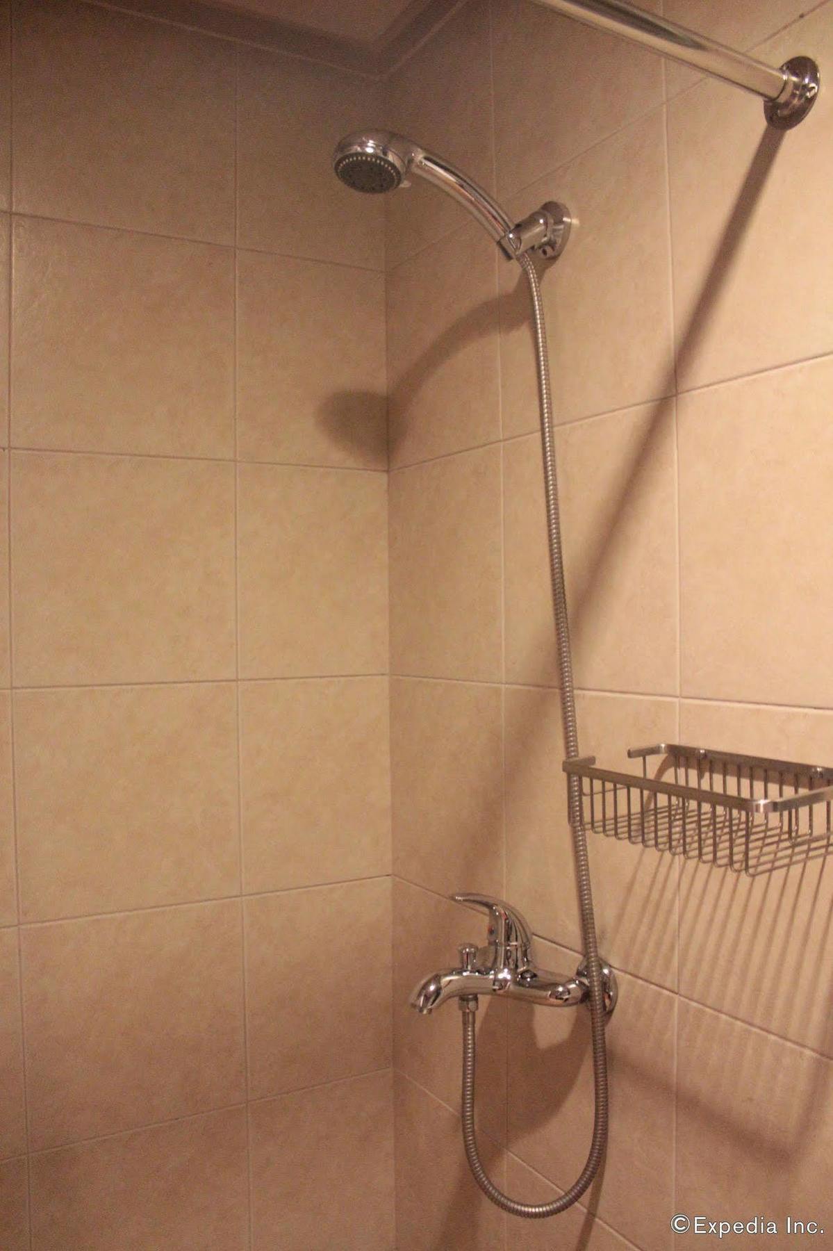 Soleste Suites Quezon City Εξωτερικό φωτογραφία