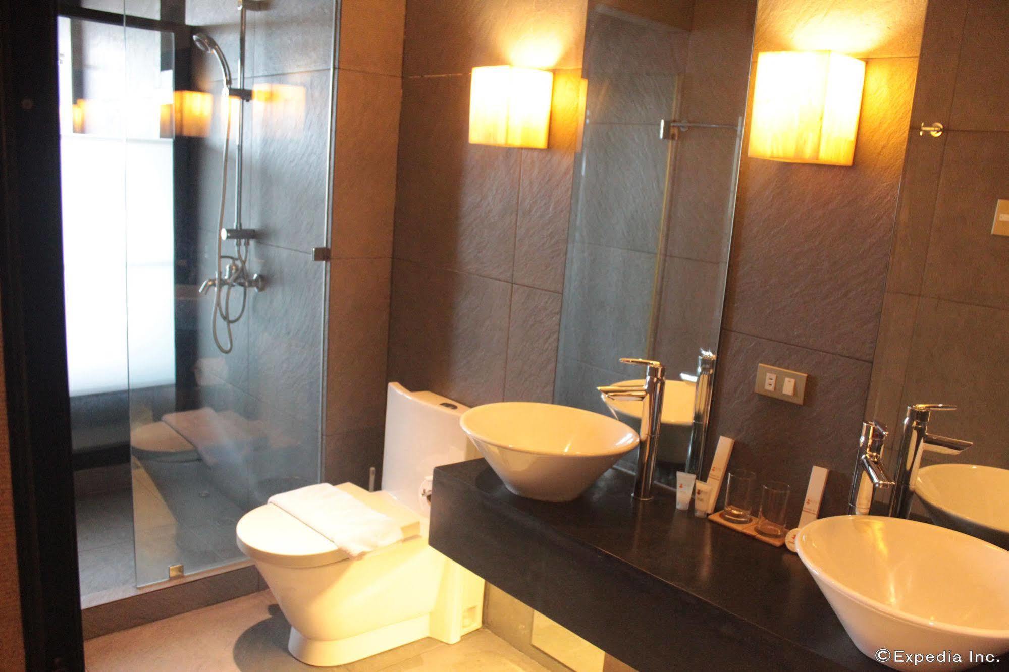 Soleste Suites Quezon City Εξωτερικό φωτογραφία