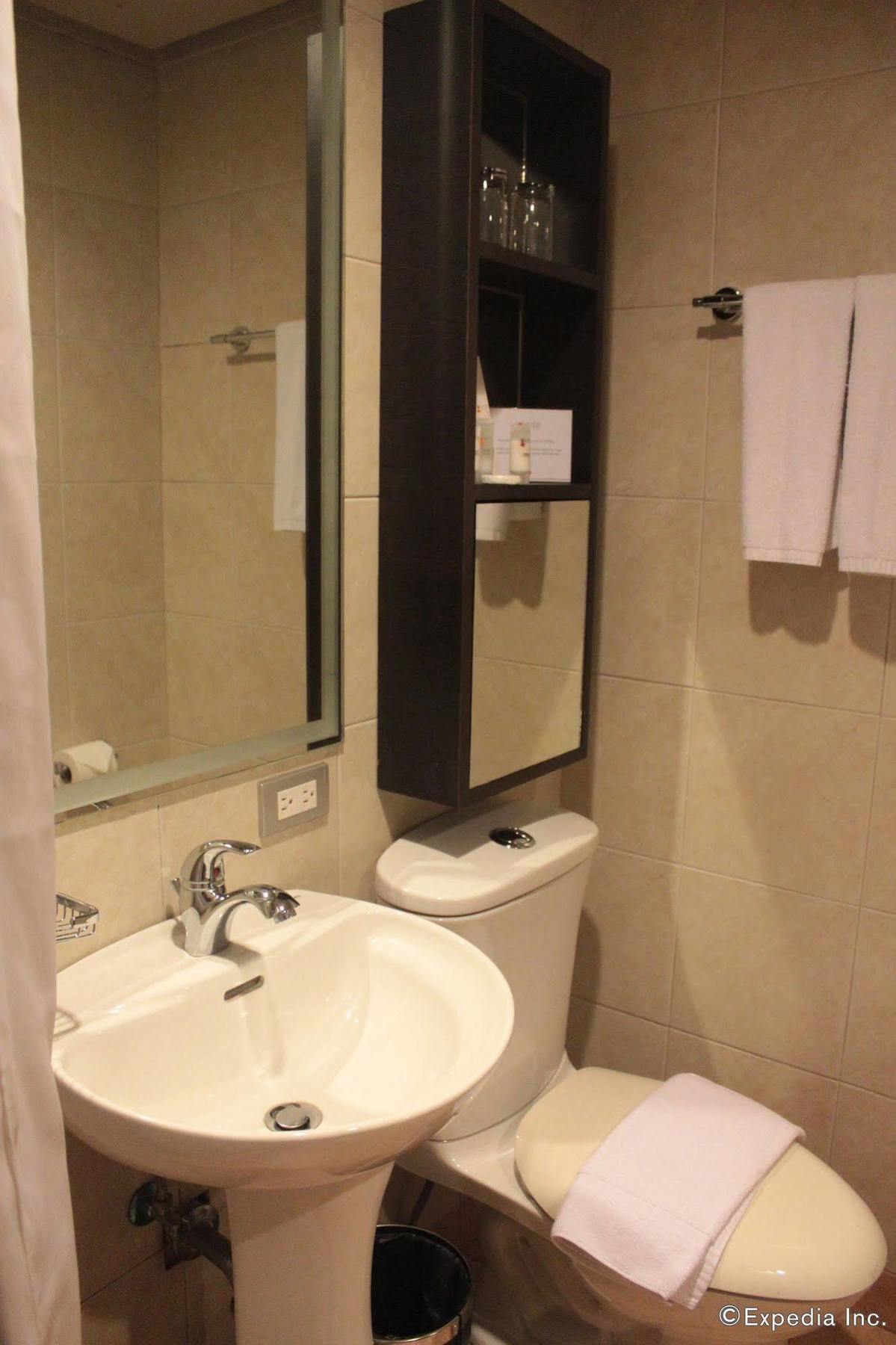 Soleste Suites Quezon City Εξωτερικό φωτογραφία