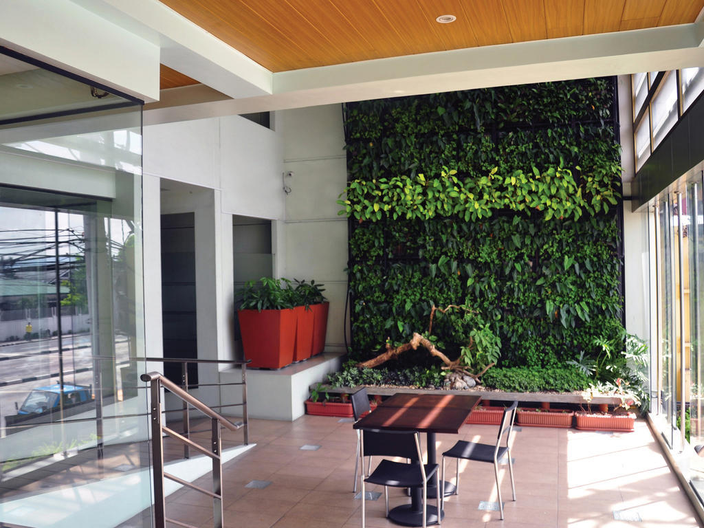 Soleste Suites Quezon City Εξωτερικό φωτογραφία